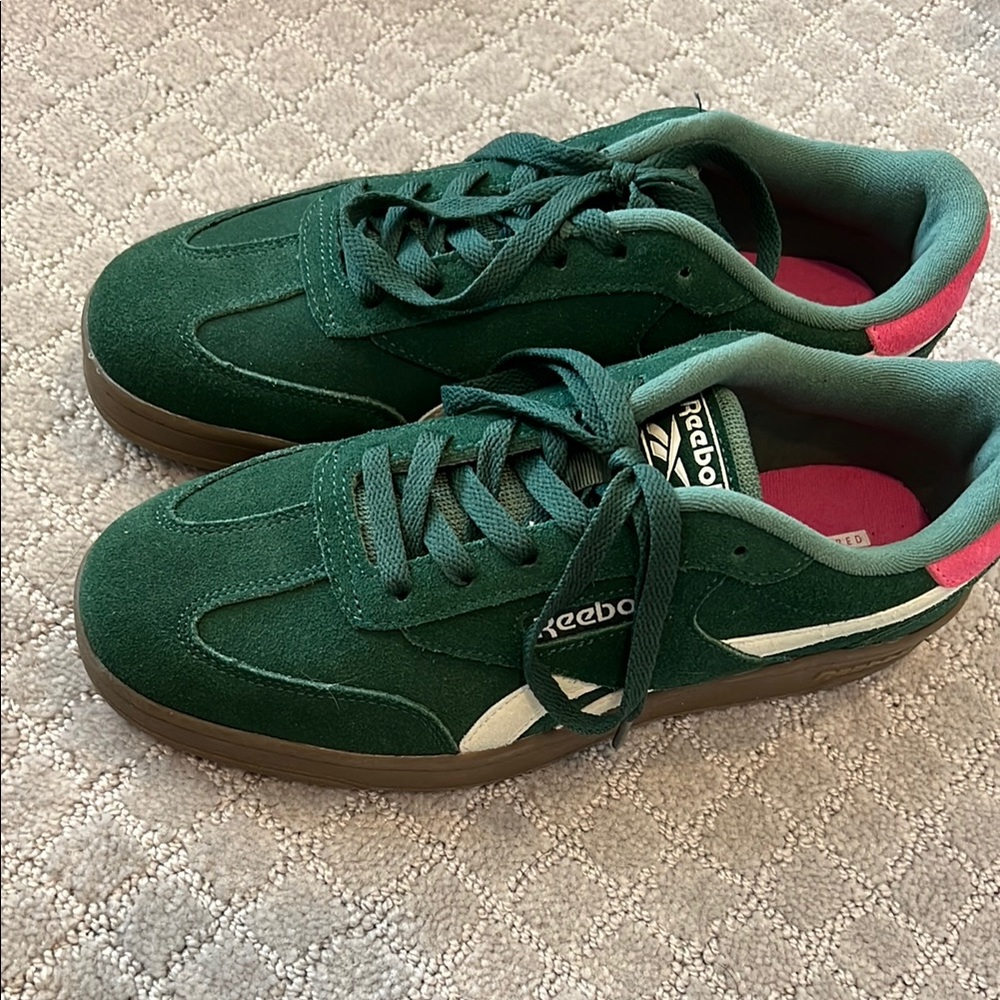 Reebok Green and Pink Sneakers Retro Style